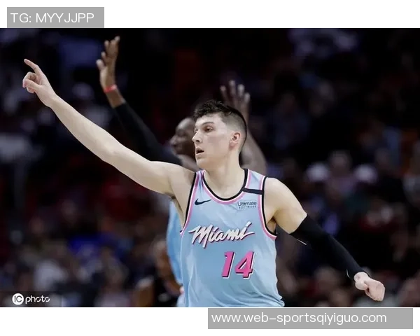 斯波期待鲍威尔与希罗的默契配合相信时间会带来更佳表现